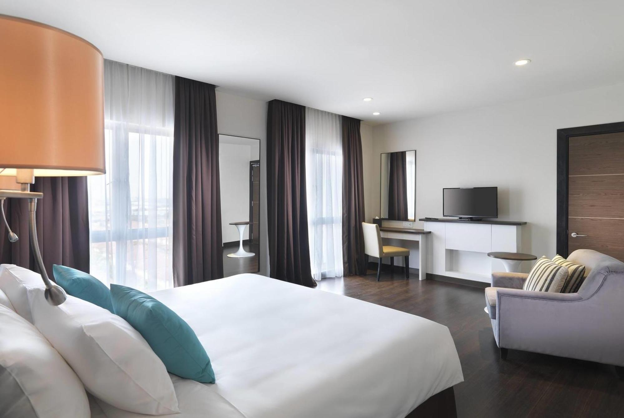 เบสต์ เวสเทิร์น ไอ-ซิตี้ ชะฮ์ อาลัม Hotel ชาห์อาลัม ภายนอก รูปภาพ